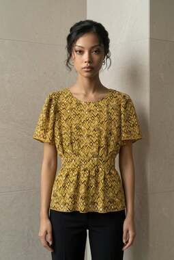 janetchung Mustard Geometric Print Short Sleeve Peplum Blouse with Tie Back size
